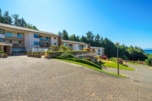 715-1350 Vidal Street, White Rock, BC 