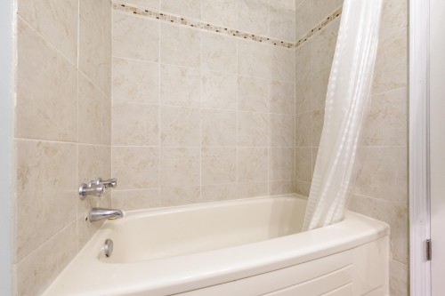 715-1350 Vidal Street, White Rock, BC 