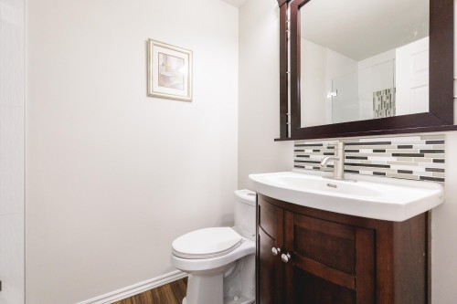 715-1350 Vidal Street, White Rock, BC 