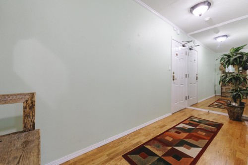 715-1350 Vidal Street, White Rock, BC 