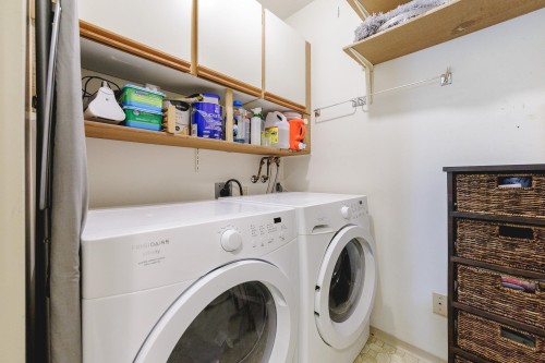 715-1350 Vidal Street, White Rock, BC 