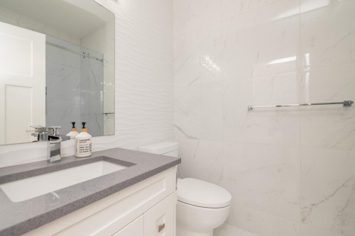 6477 189 Street, Surrey, BC 