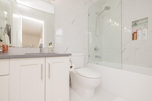 6477 189 Street, Surrey, BC 