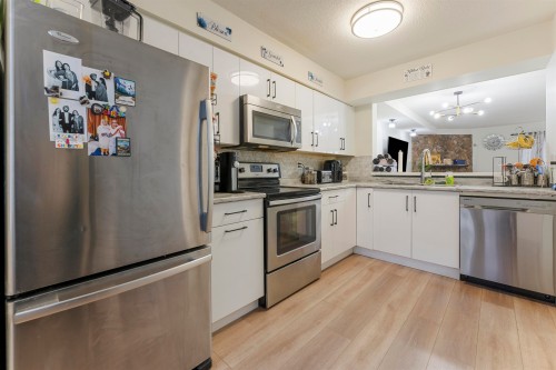 21-7521 140 Street, Surrey, BC 