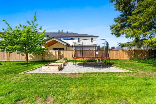 24633 56 Avenue, Langley, BC 