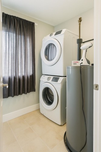 104-19352 Fraser Highway, Surrey, BC 