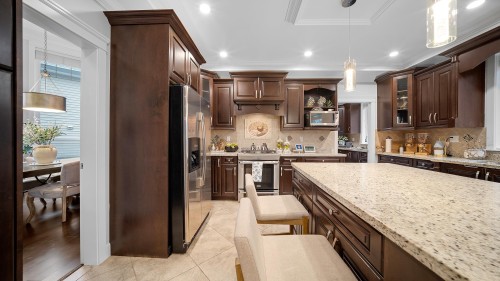 15038 70 Avenue, Surrey, BC 