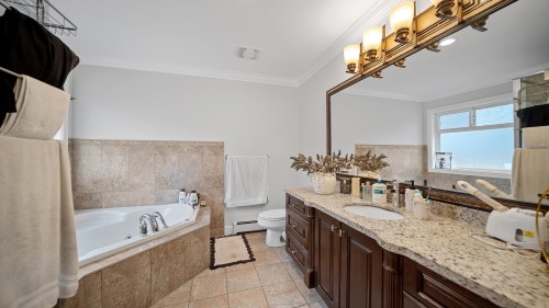 15038 70 Avenue, Surrey, BC 