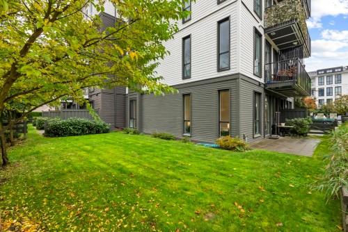 122-14968 101A Avenue, Surrey, BC 