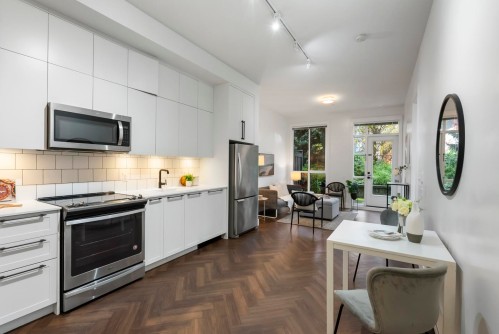 122-14968 101A Avenue, Surrey, BC 