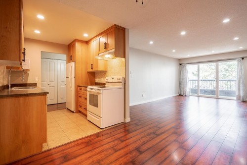 212-13530 Hilton Road, Surrey, BC 