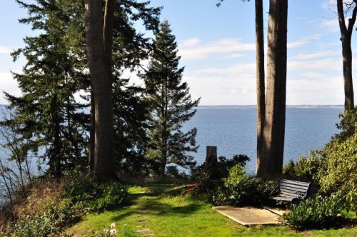 1523 126A Street, Surrey, BC 