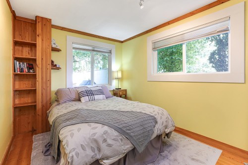 16124 9 Avenue, Surrey, BC 