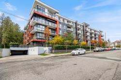 208-5485 Brydon Crescent  Langley, BC V3A 0N5