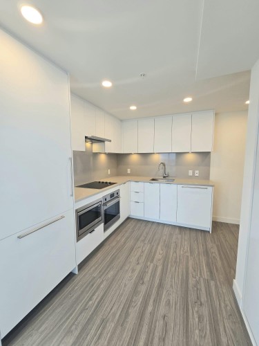 2808-13675 107A Avenue, Surrey, BC 