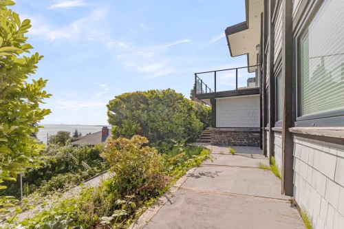 14424 Sunset Drive, White Rock, BC 