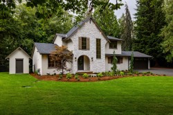 24420 48 Avenue  Langley, BC V2Z 2M4