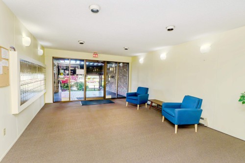 306-20460 54 Avenue, Langley, BC 