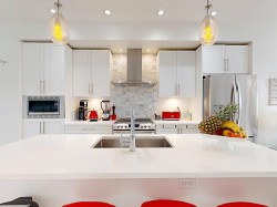 5-2550 156 Street  Surrey, BC V4P 1C8