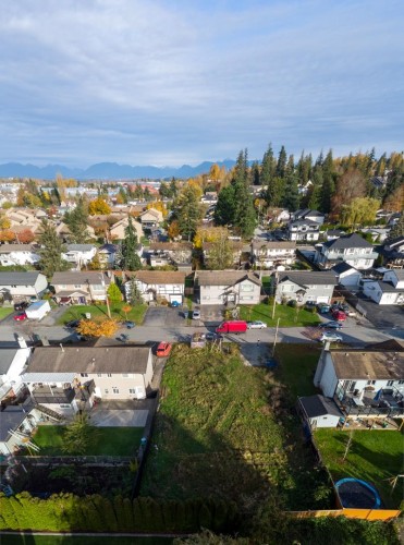 17884 57A Avenue, Surrey, BC 