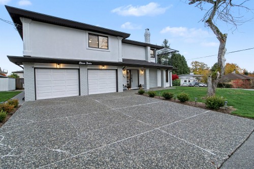 1112 Stevens Street  White Rock, BC V4B 4X8