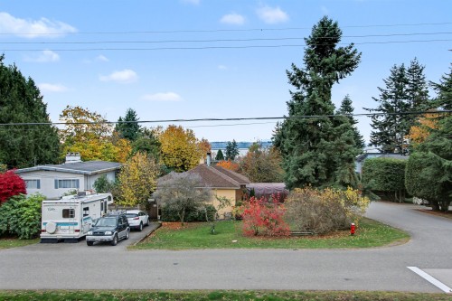 1112 Stevens Street, White Rock, BC 