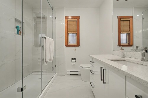 1112 Stevens Street, White Rock, BC 