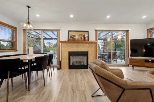 1112 Stevens Street, White Rock, BC 