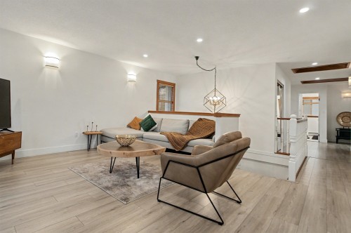 1112 Stevens Street, White Rock, BC 