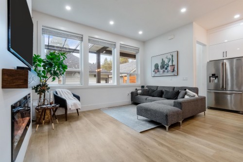 2561 168 Street, Surrey, BC 