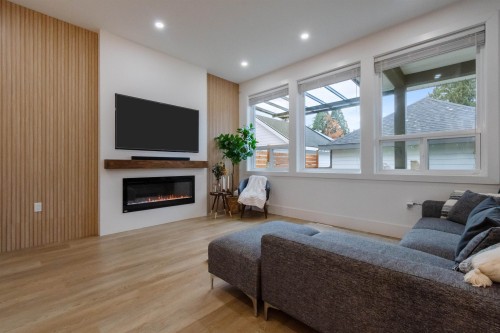 2561 168 Street, Surrey, BC 