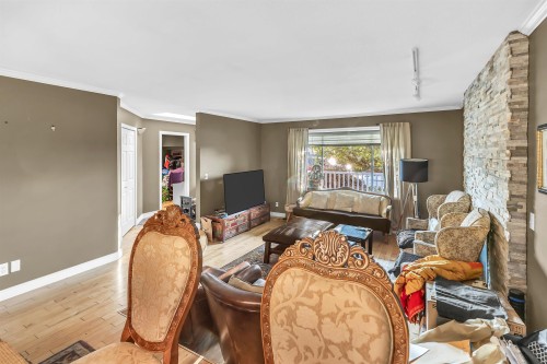 3826 Old Clayburn Road, Abbotsford, BC 