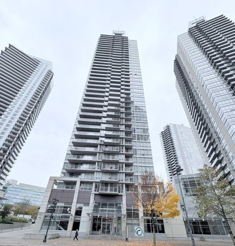 2704-9981 Whalley Boulevard, Surrey, BC 