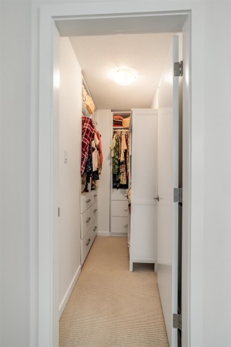 2704-9981 Whalley Boulevard, Surrey, BC 