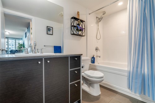 2704-9981 Whalley Boulevard, Surrey, BC 