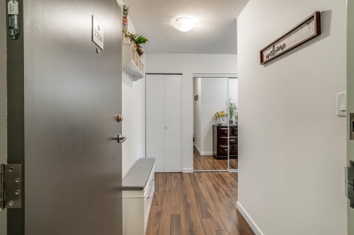 2704-9981 Whalley Boulevard, Surrey, BC 