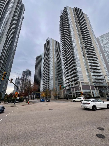 2704-9981 Whalley Boulevard, Surrey, BC 