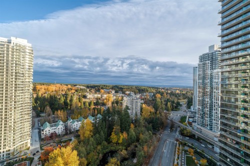 2704-9981 Whalley Boulevard, Surrey, BC 