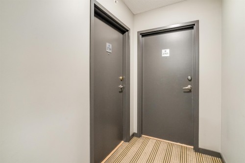 2704-9981 Whalley Boulevard, Surrey, BC 