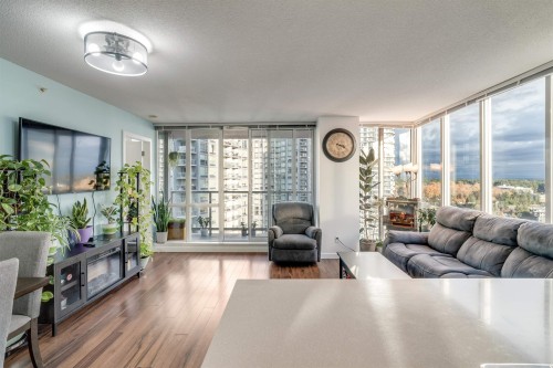 2704-9981 Whalley Boulevard, Surrey, BC 