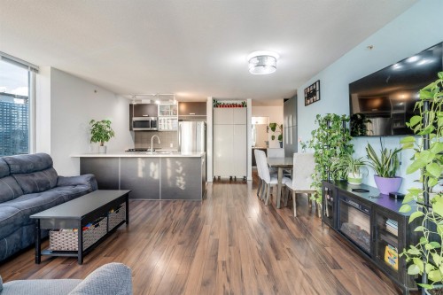 2704-9981 Whalley Boulevard, Surrey, BC 