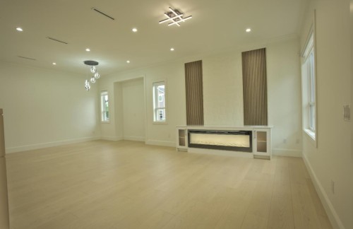 5949 142 Street, Surrey, BC 