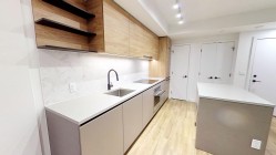 32xx-10448 University Drive  Surrey, BC V3T 0S7