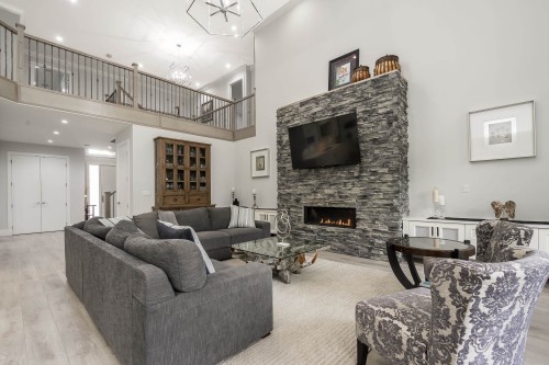 2-22963 Fraser Highway, Langley, BC 