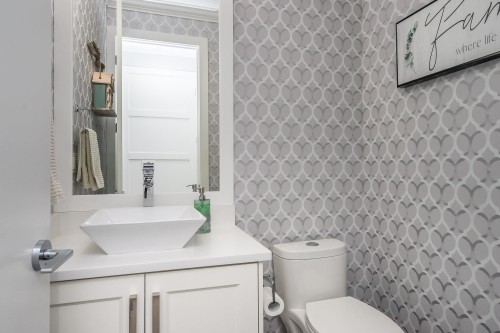 2-22963 Fraser Highway, Langley, BC 