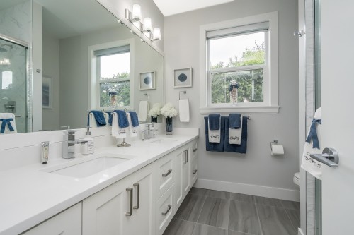 2-22963 Fraser Highway, Langley, BC 