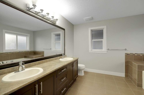 7331 196 Street, Surrey, BC 