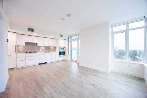 1204-10428 Whalley Boulevard, Surrey, BC 