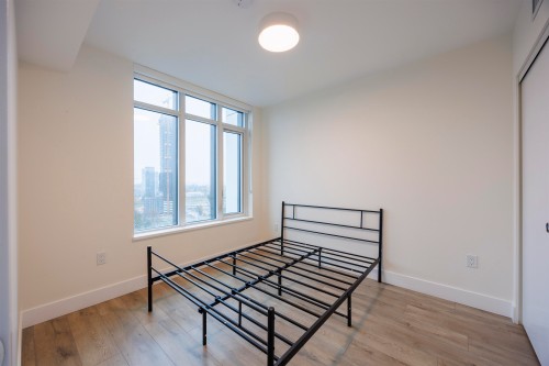 1204-10428 Whalley Boulevard, Surrey, BC 