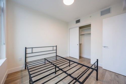 1204-10428 Whalley Boulevard, Surrey, BC 